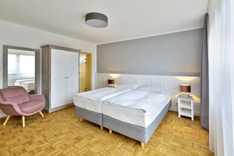 Hotel-21