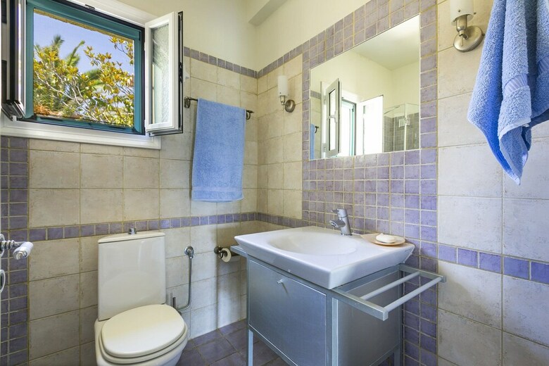 Villa Gaia: Colourful, Artistic, Seaside Villa - Sleeps 10 - Private Pool
