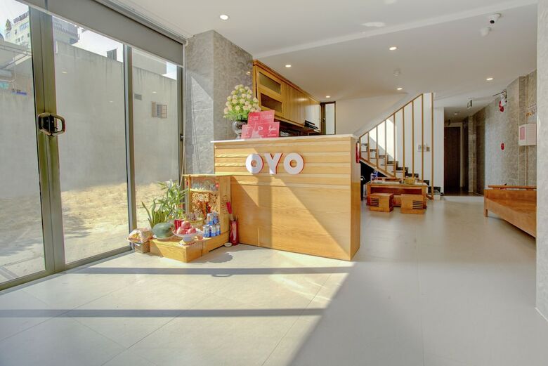 Oyo 989 Hoang Anh Hotel