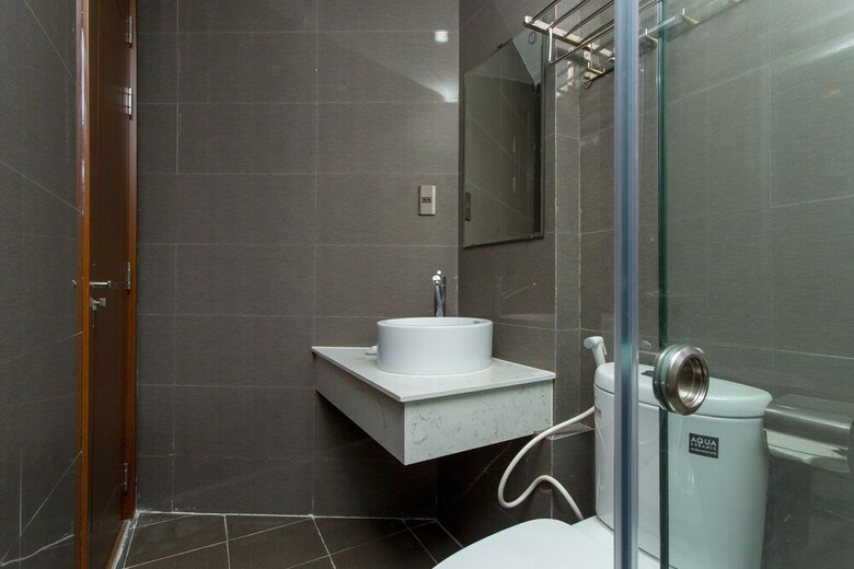 Oyo 989 Hoang Anh Hotel