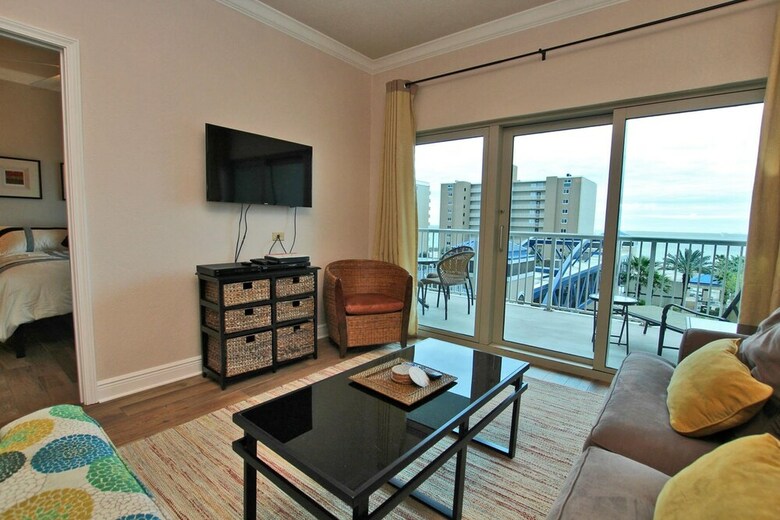 Crystal Tower By Youngs Suncoast