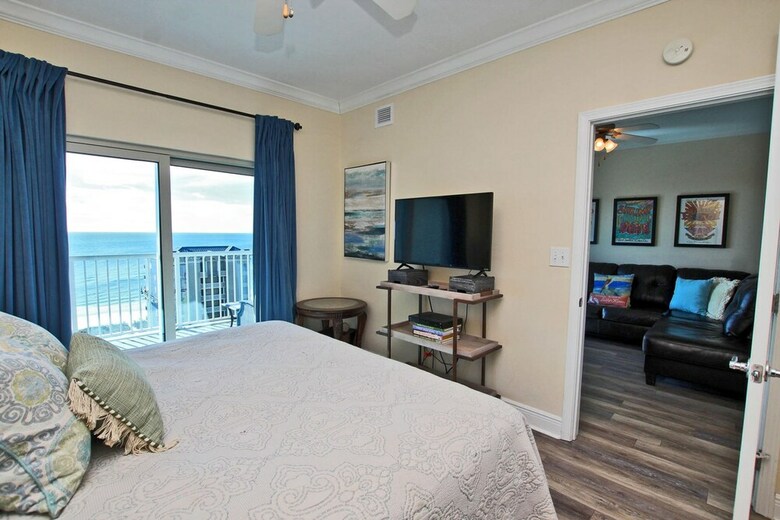 Crystal Tower By Youngs Suncoast