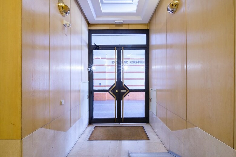 Apartamento Acogedor �tico Con Terraza En Retiro