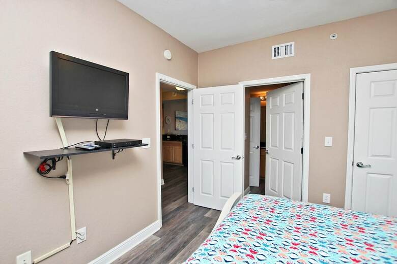 Crystal Tower 1702 By Youngs Suncoast
