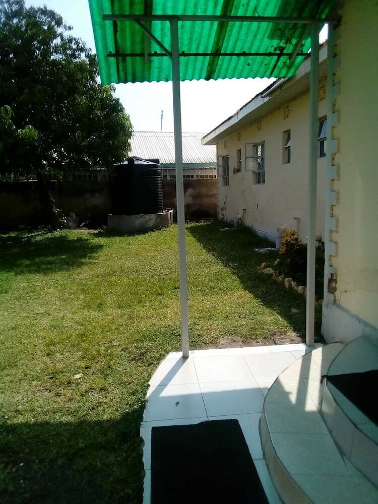 Hotel Paulice Guest House