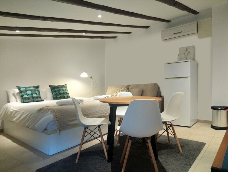 Apartamento �tico Hist�rico In Chueca