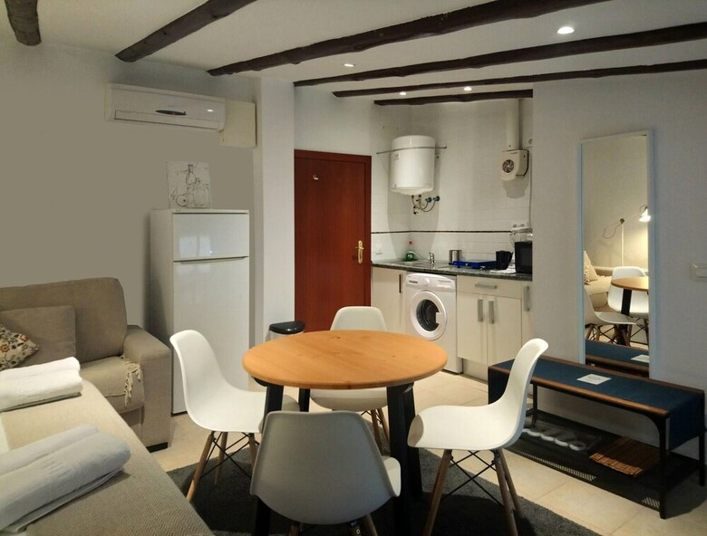 Apartamento �tico Hist�rico In Chueca