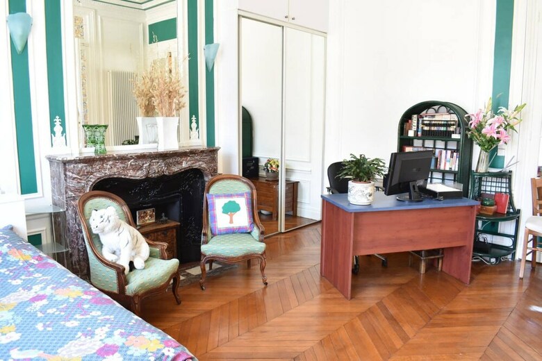 Charming 2 Bedroom Apartment With City View