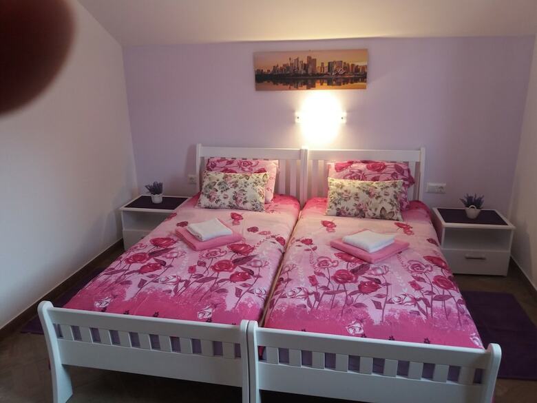 Hotel Guest House Macic
