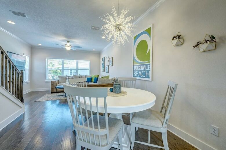 Villa Beach Escape One - Luxury Townhome