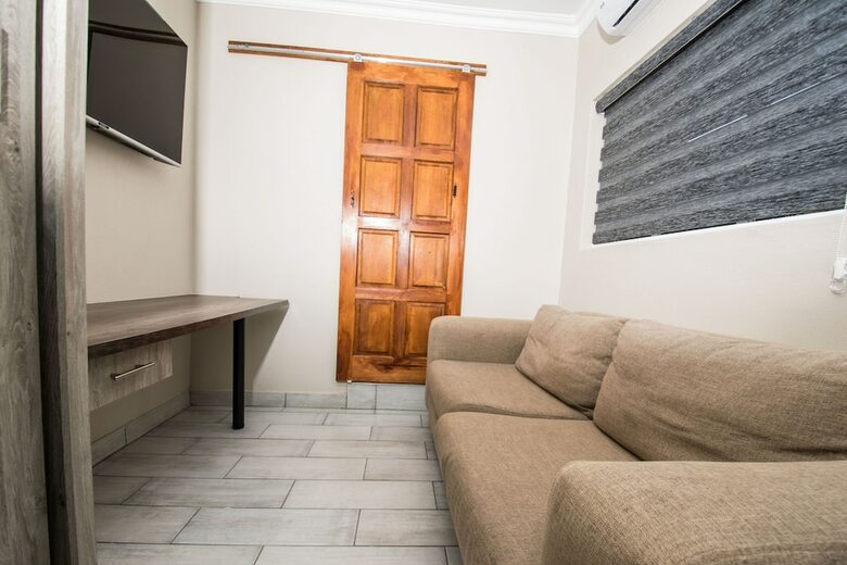Hotel Up21 Guesthouse