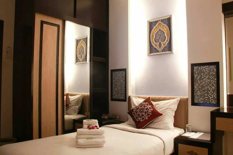 El Zahraa Hotel