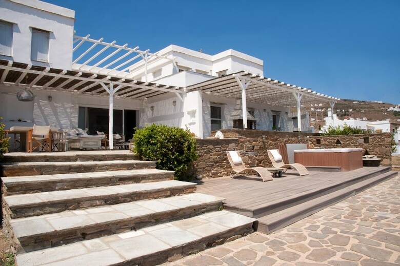 Apartamento Triandaros Villa With Pool
