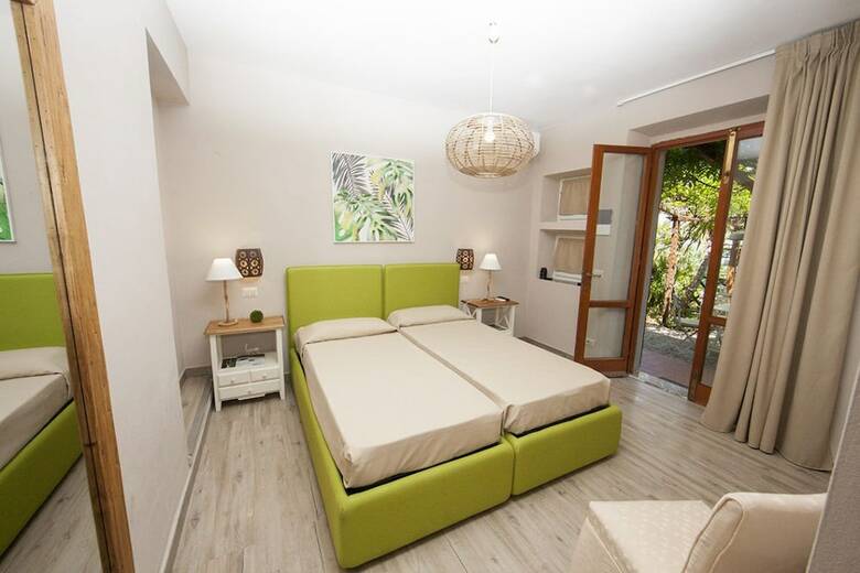 Hotel Cernia Isola Botanica