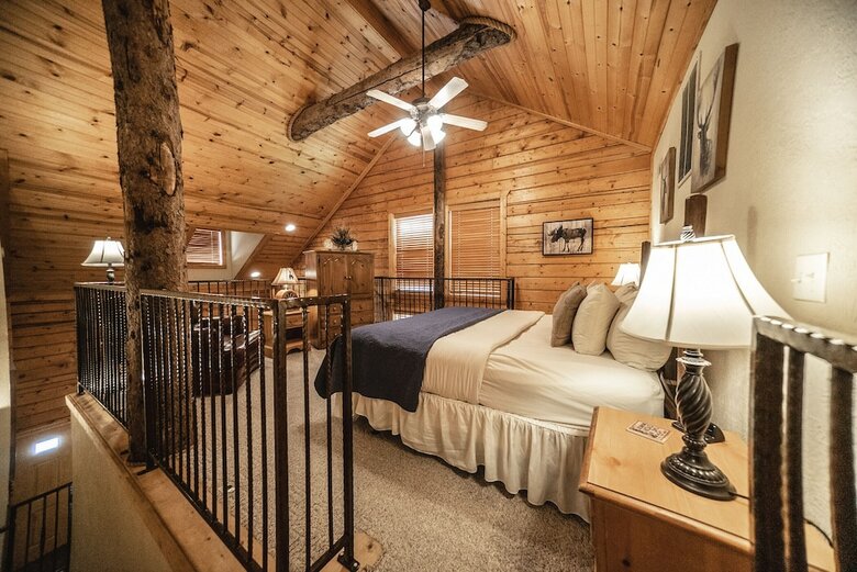 Cabins At Grand Mountain