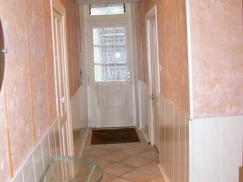 Apartamento Studio In N�ris-les-bains, With Enclosed Garden And Wifi