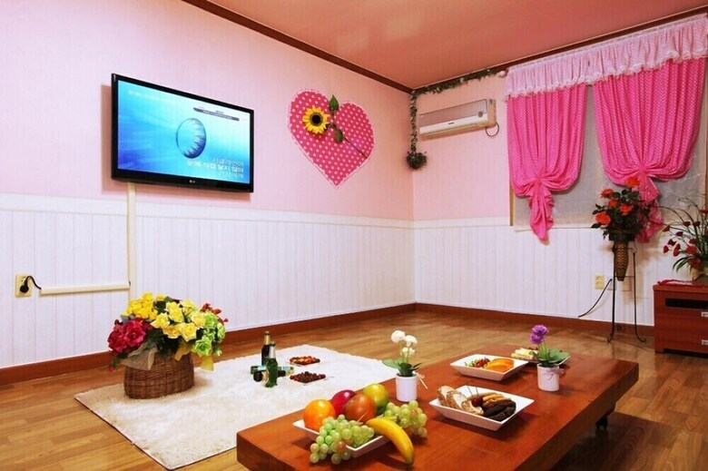 Apartamentos Red Post Box Pension