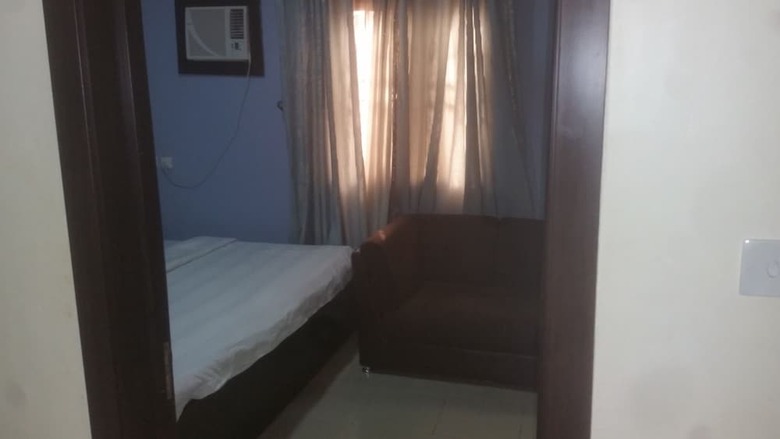 Allan Keri Hotel And Suites