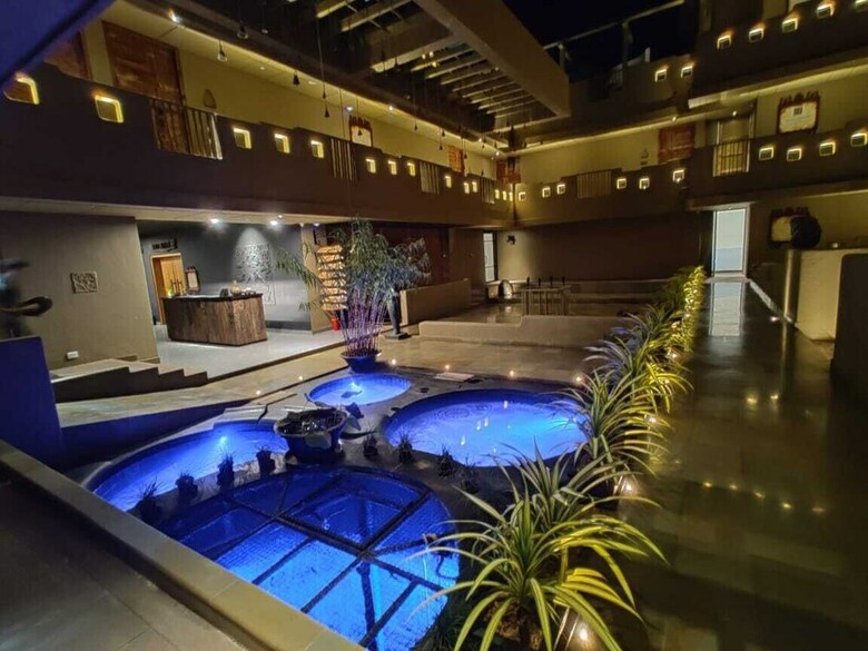 Hotel 3102bce