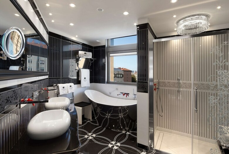 Hotel Doubletree By Hilton A Coruna, Spain