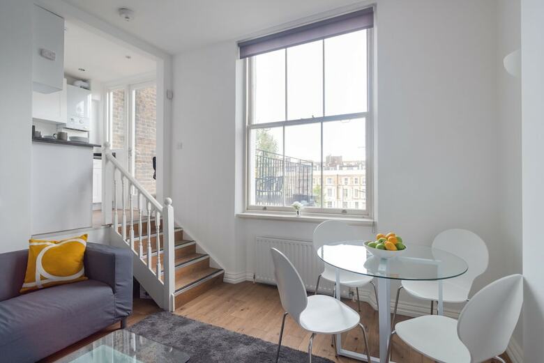 Apartamento Bright 2br Flat With Terrace Near Earls Court St