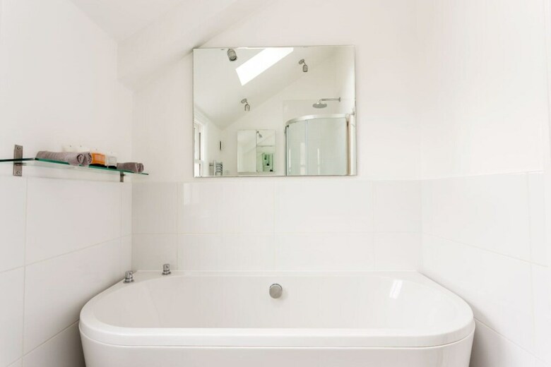 The Magdalene Cottage - Modern & Comfortable 4bdr Home
