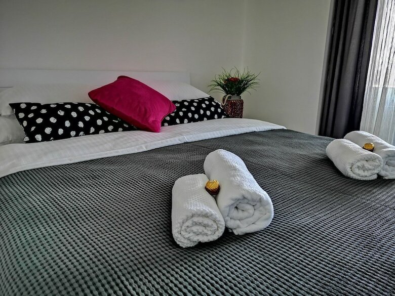 Rose One Bedroom Apartment -25
