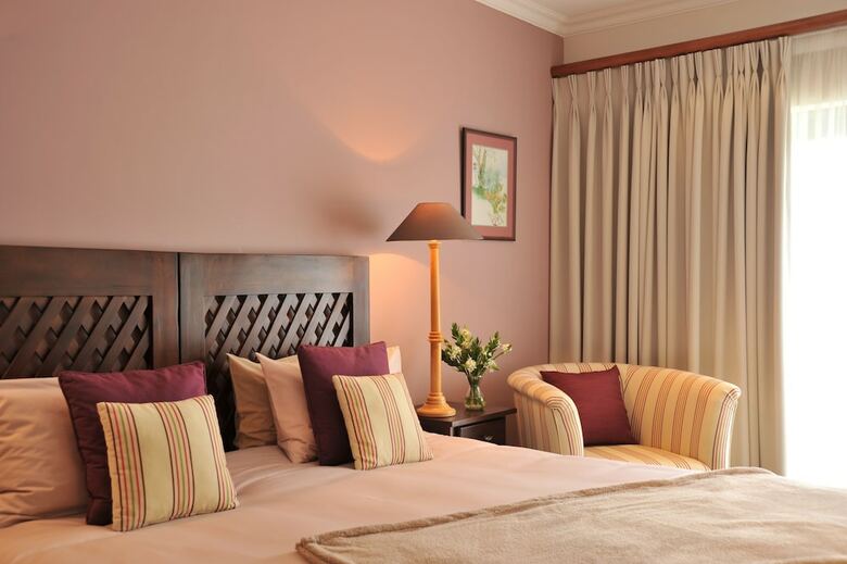 Hotel Claires Of Sandton