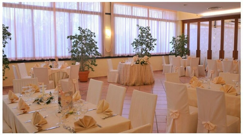 Hotel Diecimare