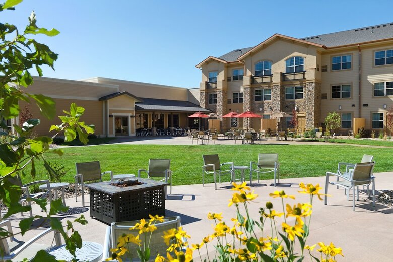 Clubhouse Hotel & Suites Pierre