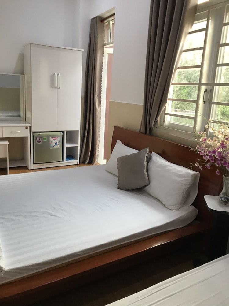 Nguyen Phuc Hotel