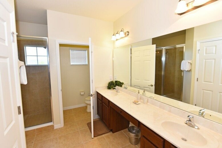 Villa Watersong Resort - 5 Bed Sleeps 10 - Private Pool