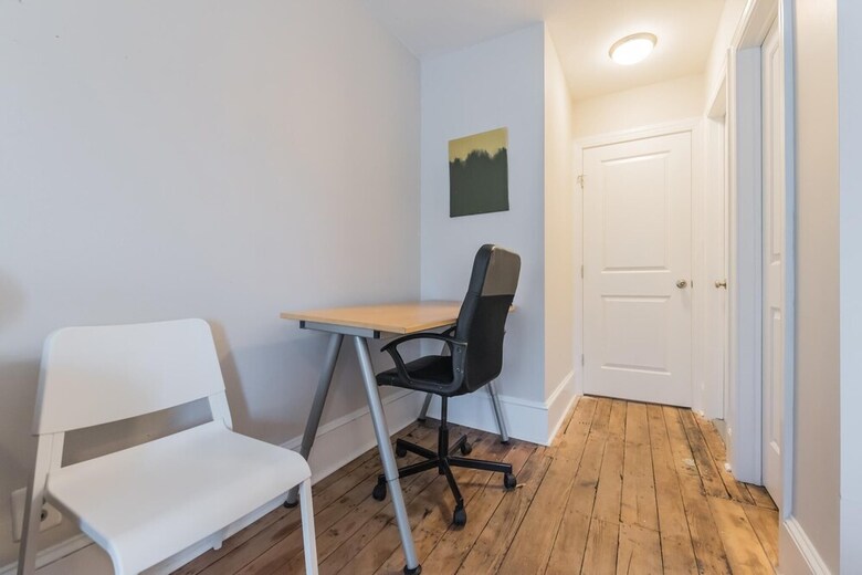 Villa 2439 Grays Ferry