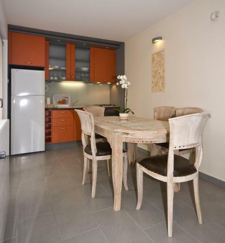 Rooms And Apartments Villa Dama