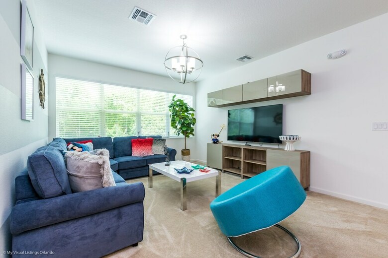 Spacious And Modern 8 Bedroom 5 Bathroom Villa