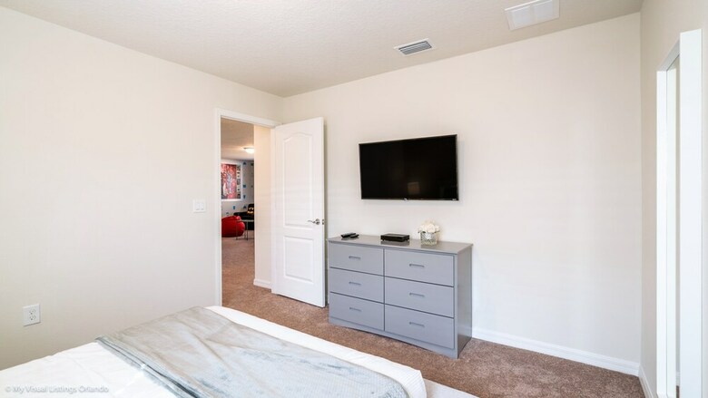 5445 Luxury 6 Bedroom 4.bath Home With Spa