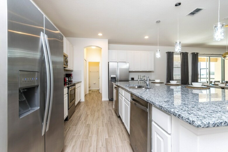 11 Bedroom 9.5 Bathroom 4792sq Foot Villa