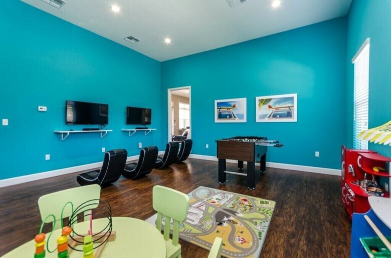 Lucaya Village Resort 4 Bedroom Townhome