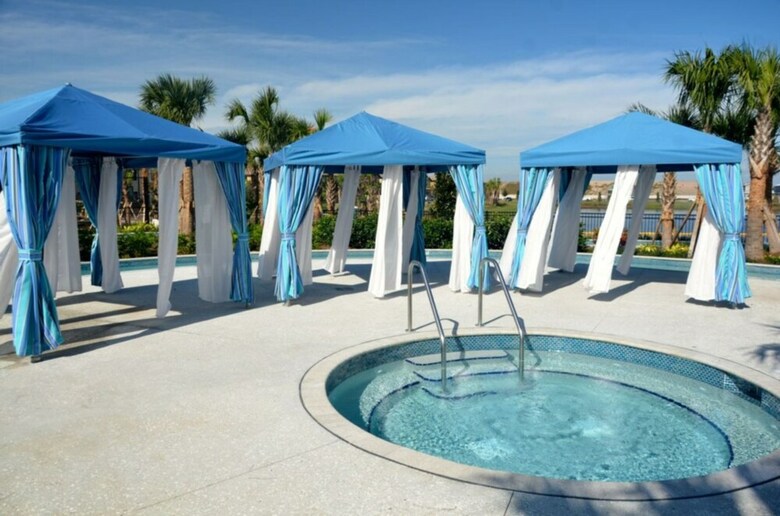 Ultimate New 8 Bedroom 6 Bathroom Windsor