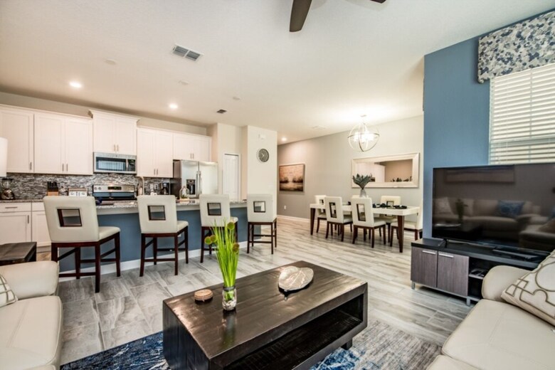 Villa 9043dd00