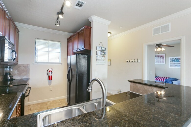 3 Bed 3 Bath Pool View High End Corner Condo