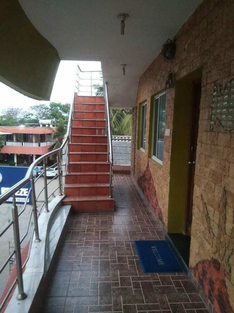 Hotel Ulo Rainbow Guest House