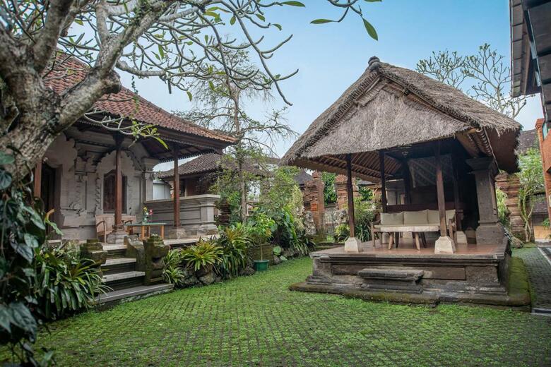 Hotel Merak Village