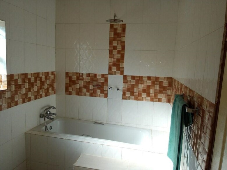 Hotel Mck Lodge Ltd