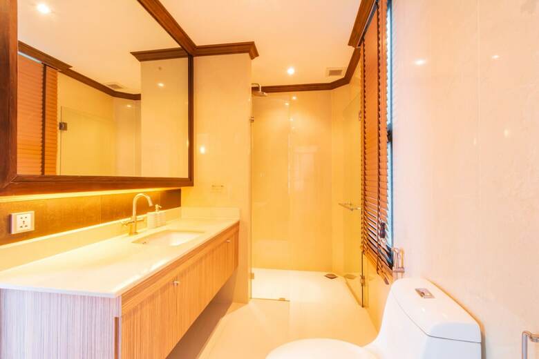 Beach Front 4 Bedroom Pool Villa Rv