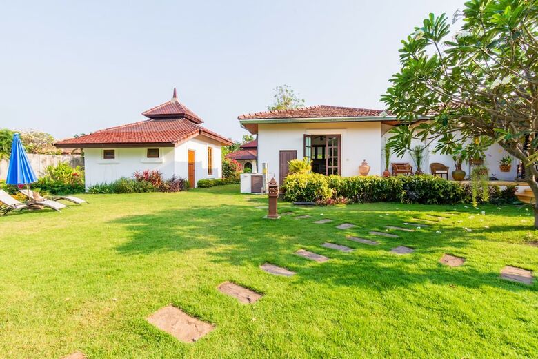 Beautiful 4 Bedroom Bali Style Villa S4
