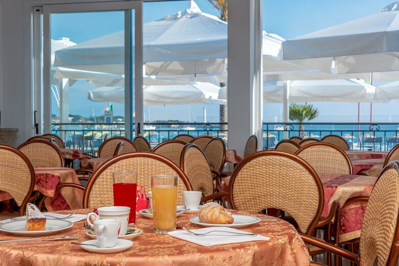 Hotel Riviera