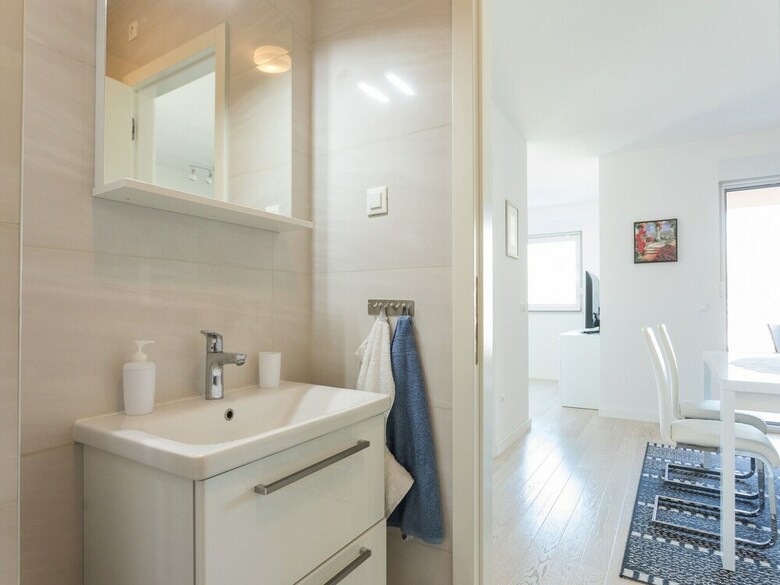 Sea View Apartment Astra