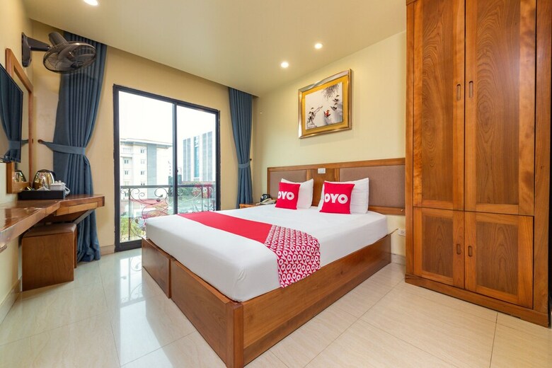 Oyo 1045 B Hotel