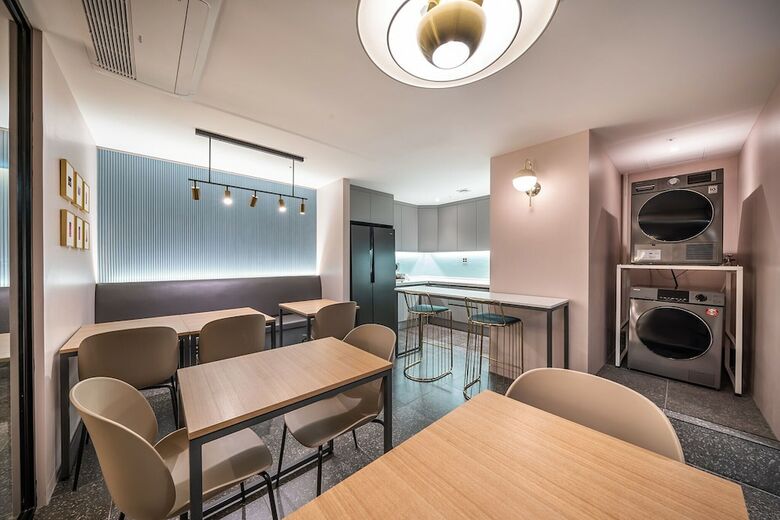Gray Hotel